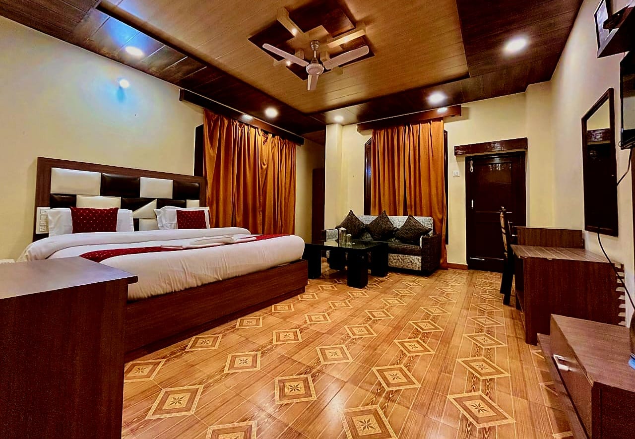 Deluxe Mountain Room